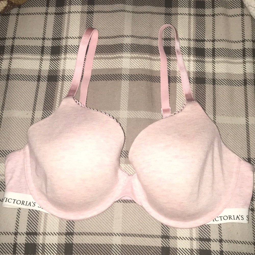Victoria Secret t-shirt bra